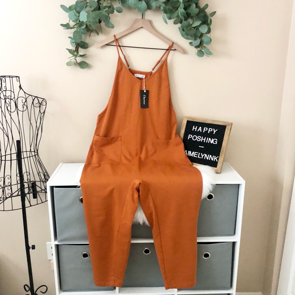 ✨SALE✨NWT Loose Fit Jumpsuit
